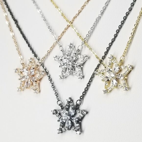 💖 New in Gift Box 🎁 CZ Diamond Necklace - Picture 4 of 10